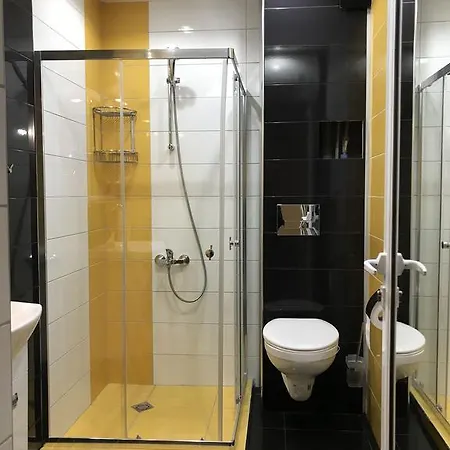 Lovely Parking Included Apartment