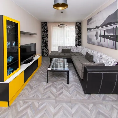 Lovely Parking Included Apartment *